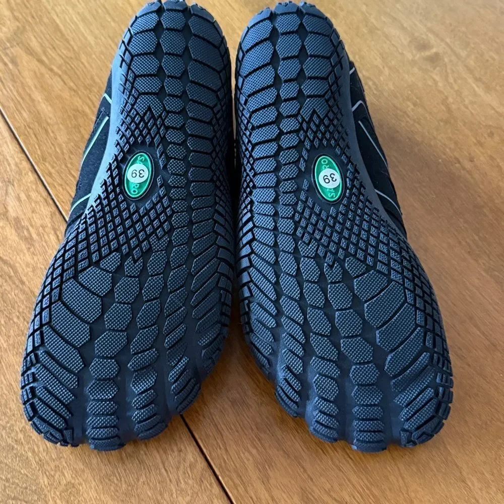 NWOT Saguaro Vitality IV barefoot shoes